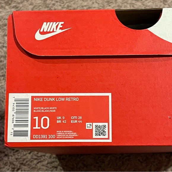 NIB Nike Dunk Low Retro "Black / White - Panda" - Picture 12 of 12